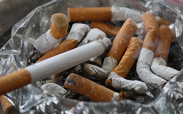 Help to give up cigs could lead to a £2,000 saving cigarettes-g2efbfeb73_640
