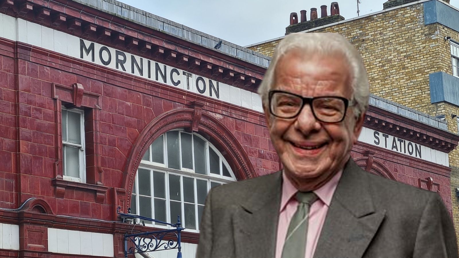 Family back plaque for Barry Cryer in Mornington Crescent cryer