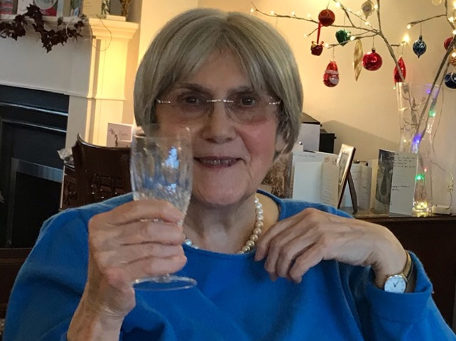 Tree to honour ‘warm-hearted’ ex-nurse Pam Hibbs IMG_8849