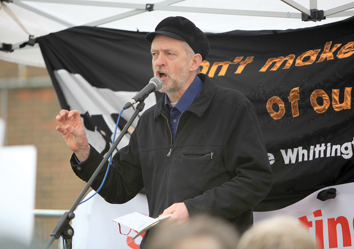 Jeremy Corbyn: Labour should be defending democracy, not debasing it Jeremy Corbyn_speaking