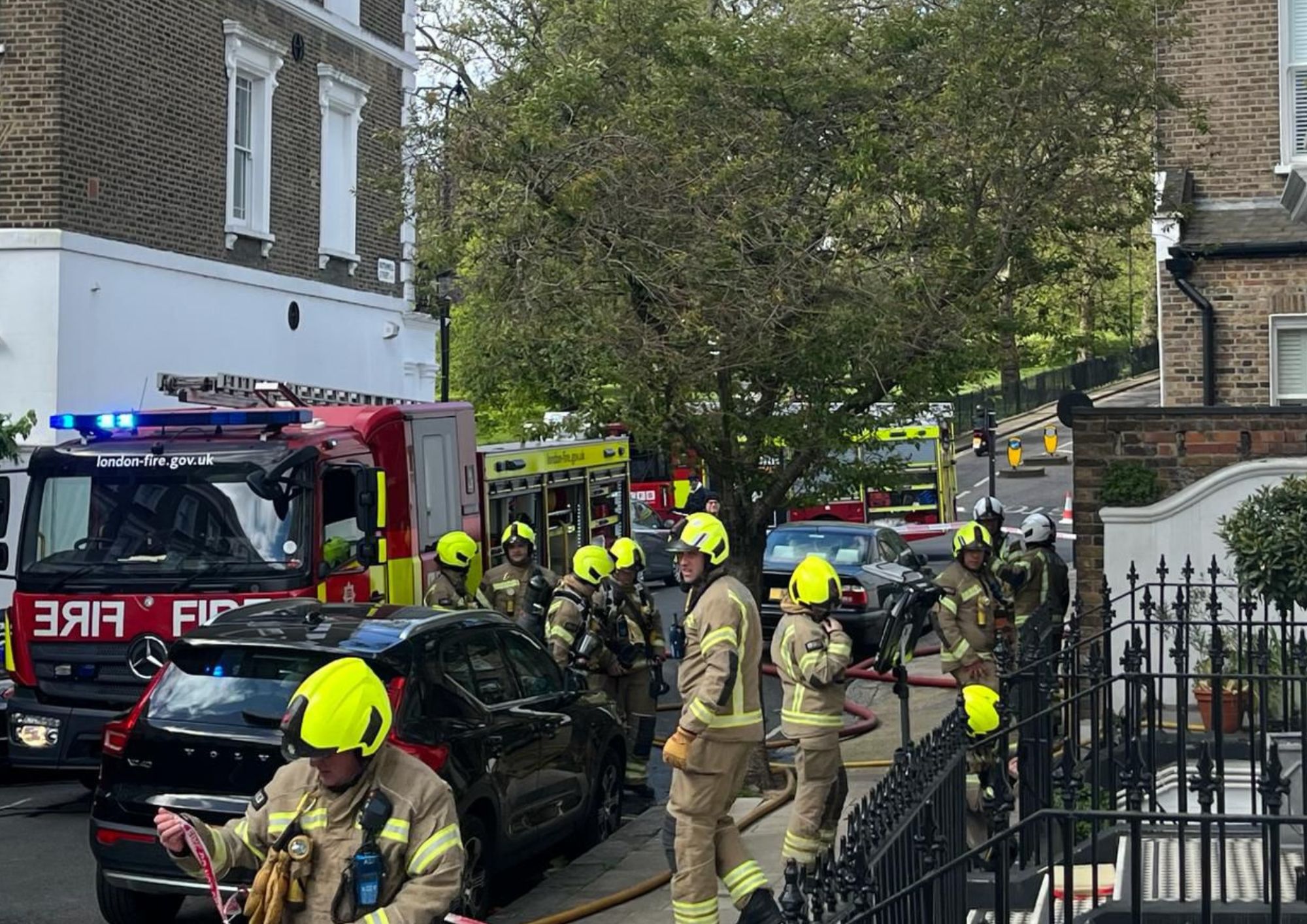 Neighbours’ ‘blitz spirit’ as underfloor heating sparks house blaze rothwell fire daisy