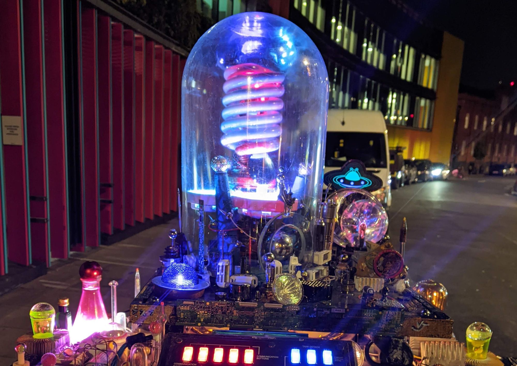UFO hunters head to Camden Town ufo (2)