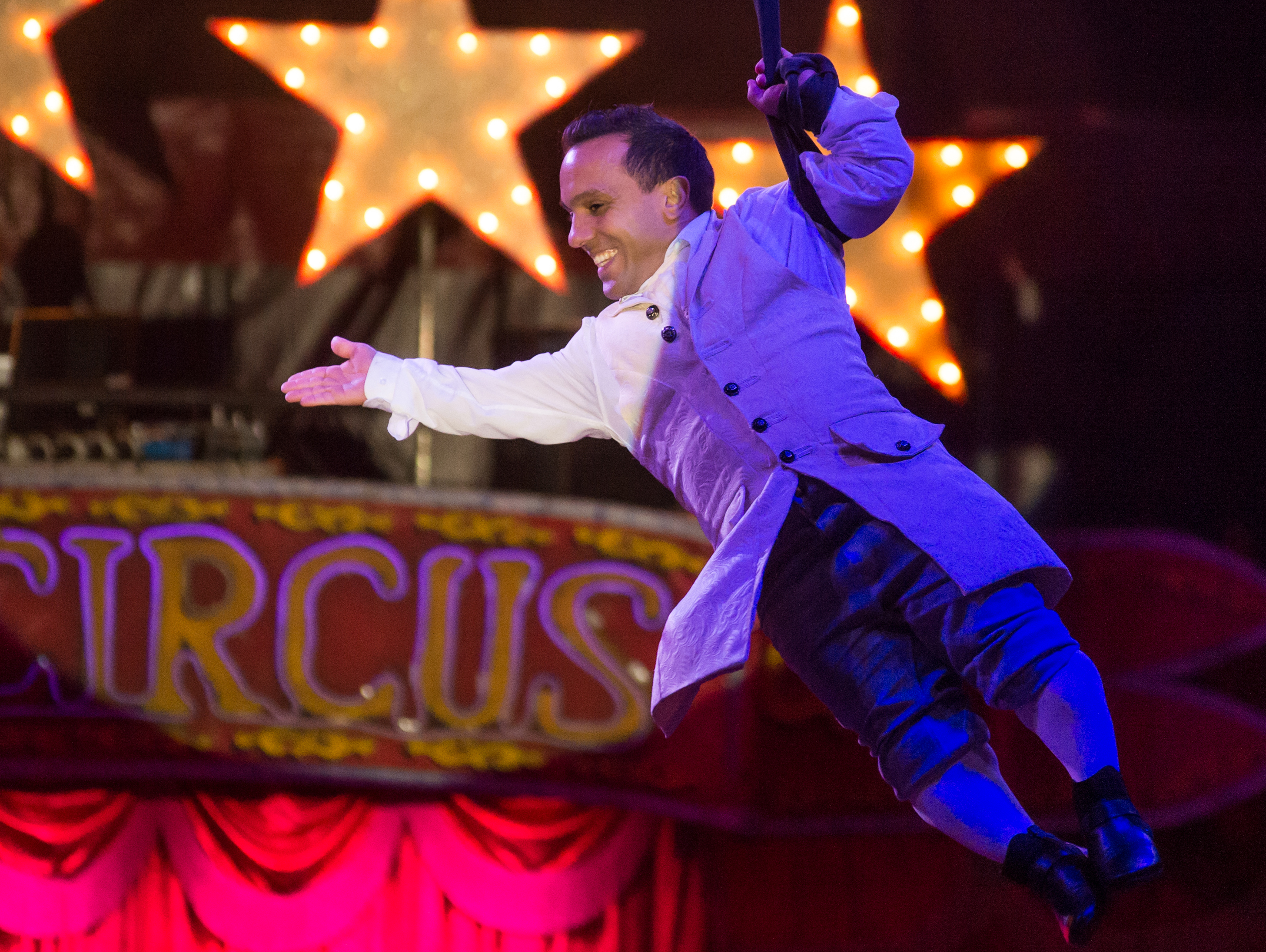 WIN VIP TICKETS TO SEE ZIPPO’S CIRCUS 2020 ‘REBOUND’ (Closed) Zippos Circus comp pic